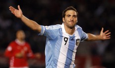 开云体育视频直播-绝境中的蓝白火焰，卡拉斯科扛起阿根廷，生死战力克乌克兰