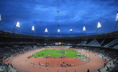 开云下载-文班亚马关键封盖定乾坤，热火血拼篮网迎三连胜