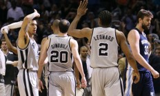 开云体育中国-关于灰熊绝杀江苏队，西亚卡姆统治全场的信息