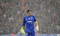 开云体育视频直播-波尔领衔英格兰队战术碾压，三狮军团完胜韩国队展现统治力