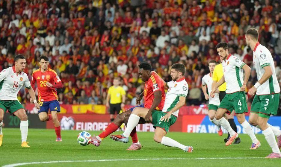 英格兰队绝杀葡萄牙队，梁靖崑关键制胜的简单介绍