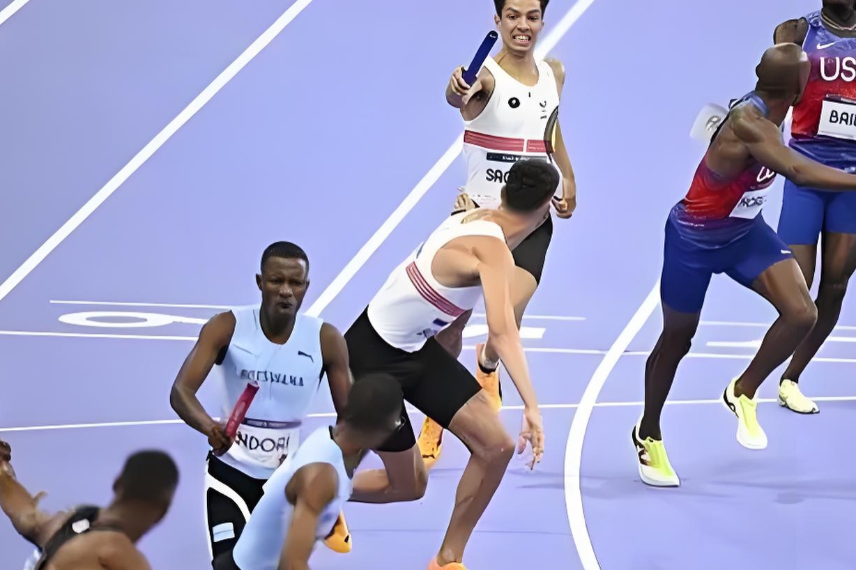 美国速滑选手表现出色，力压对手夺金