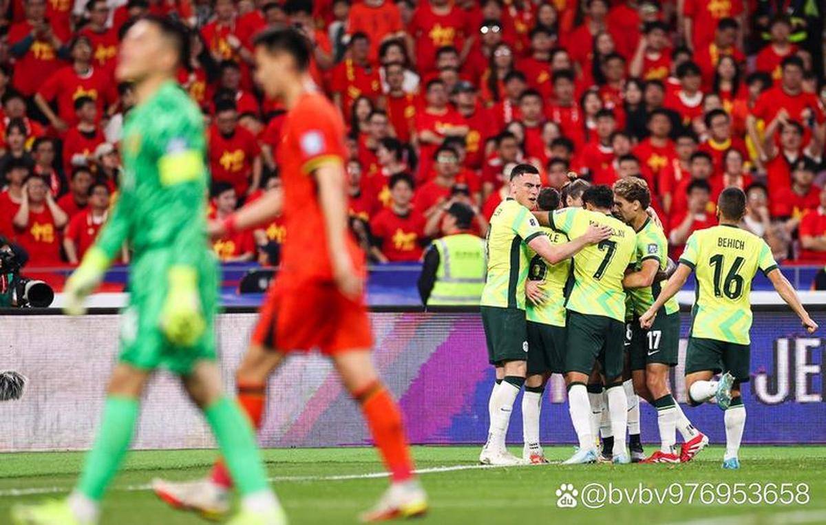 足球比赛不仅是体育竞技，更是精神对决的简单介绍