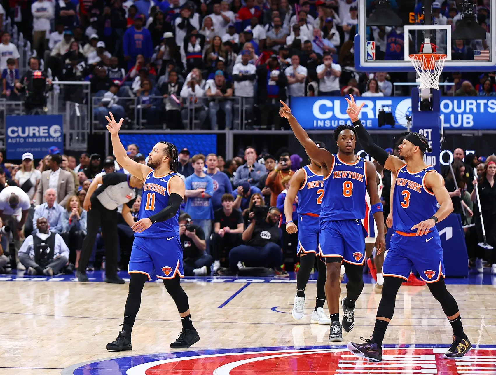 尼克斯队内讧矛盾升级球队状况严峻