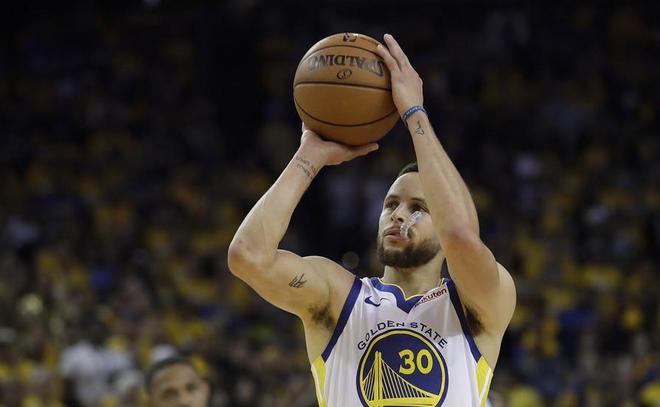 关于开拓者外线射手连续场砍下+的信息