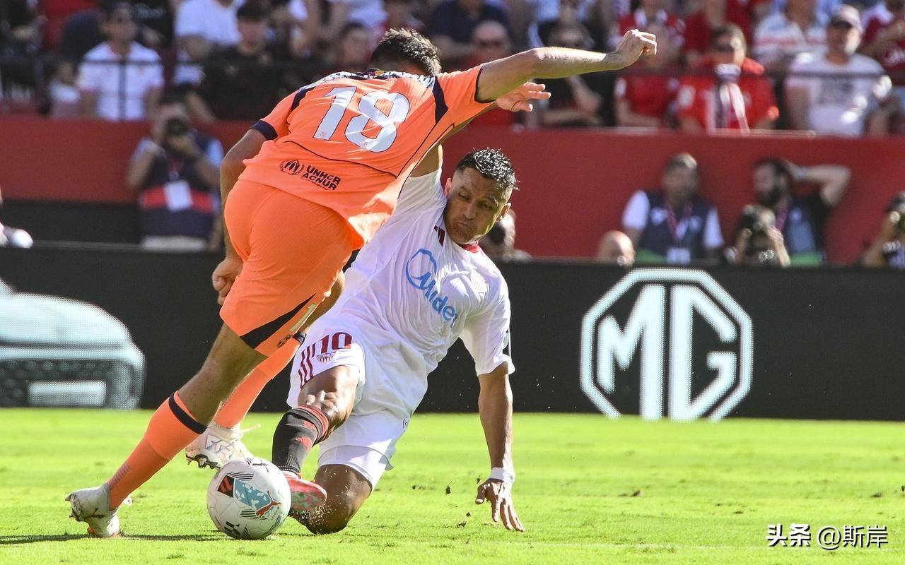 塞维利亚客场不敌埃瓦尔，遭遇失利