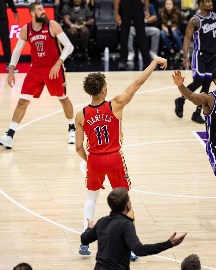 塞尔维亚男篮逆转国王，锡安三分雨点燃全场的简单介绍