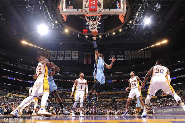 关于爵士客场豪取胜利,另一风暴复获胜的信息 关于爵士客场豪取胜利,另一风暴复获胜的信息