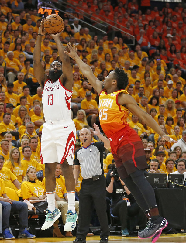 关于爵士客场豪取胜利,另一风暴复获胜的信息 关于爵士客场豪取胜利,另一风暴复获胜的信息