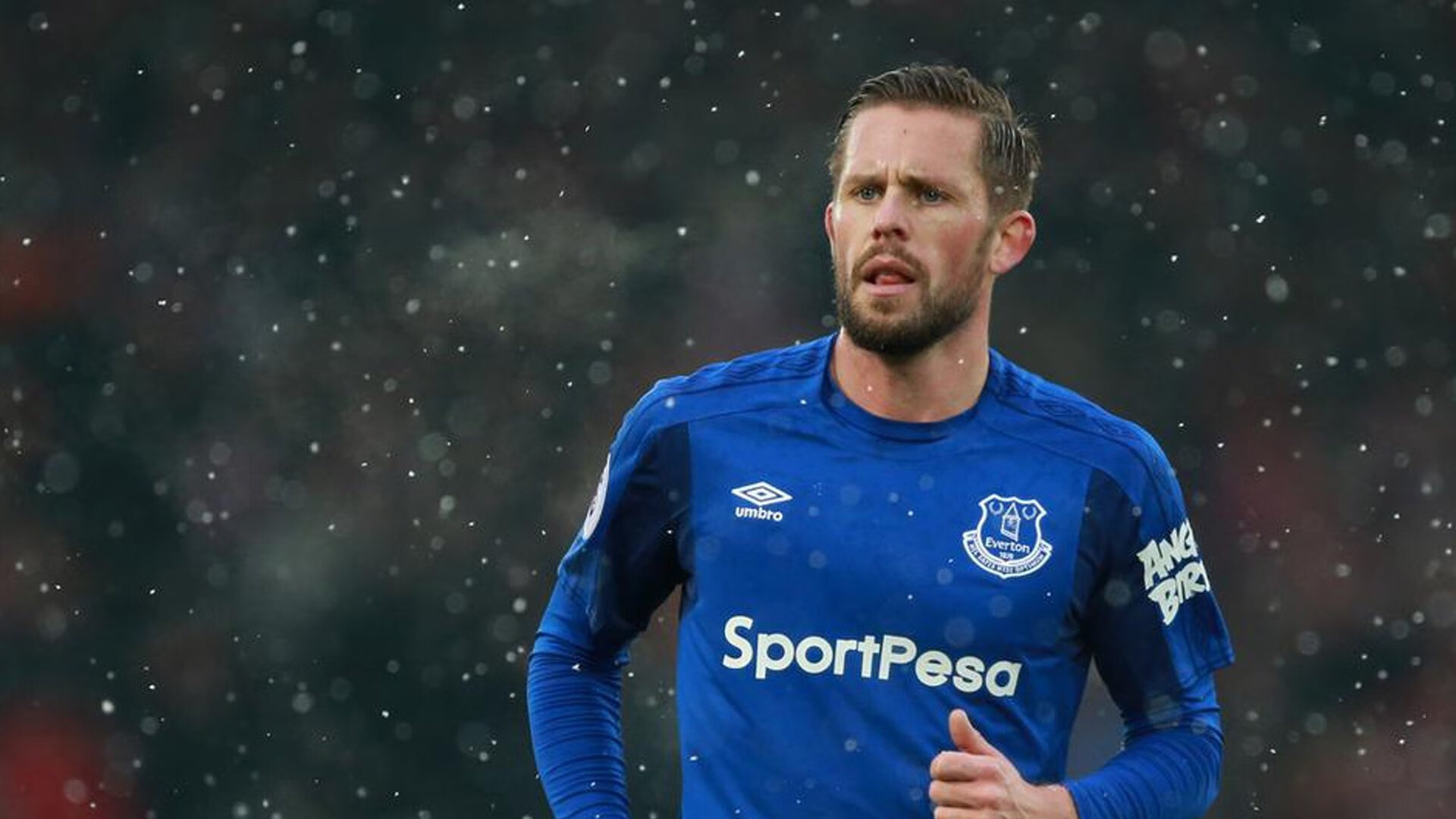 赛道与球场，F1年度争冠焦点战与火箭末节带走鹈鹕的双重奏