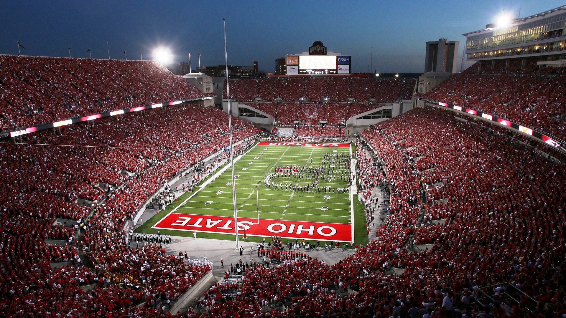 当姆巴佩闪耀巴黎之夜，委内瑞拉在远方绝杀南非—足球世界里永不重叠的星光